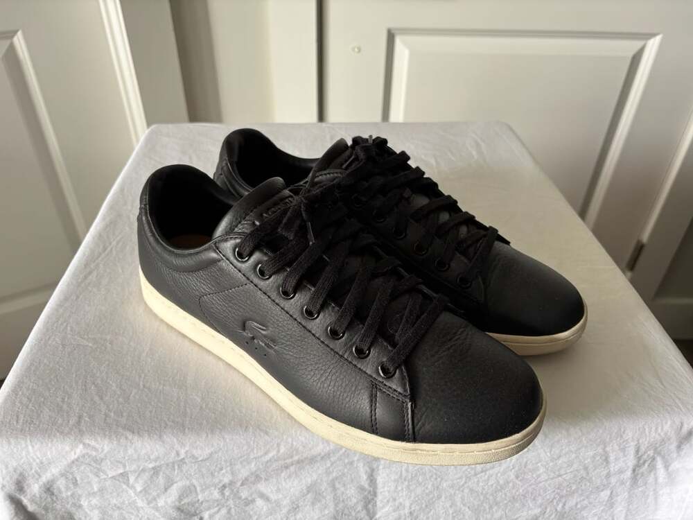 Lacoste Men's Carnaby Leather Fashion Sneakers Black